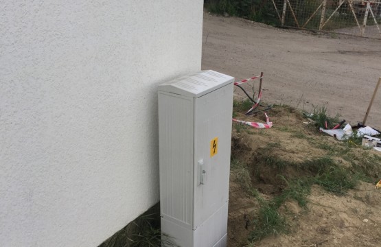 Földön álló szimpla mérőhely