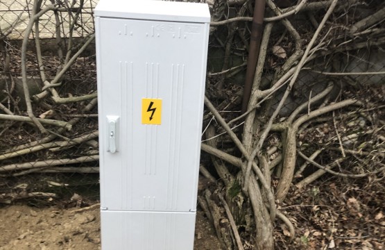 Földön álló szimpla mérőhely