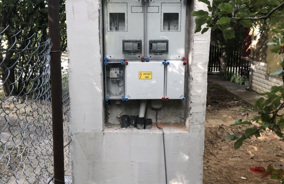 Doppelter Messpunkt an der Schalungswand